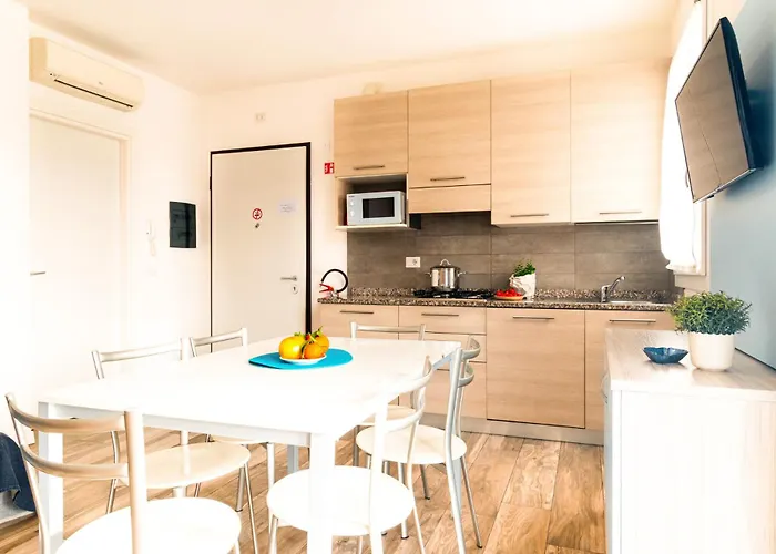 Mami Oceanic Apartman *